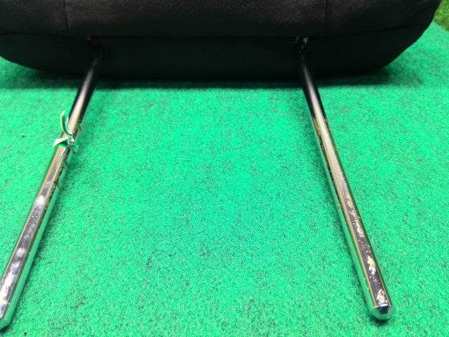 【中古】ランドクルーザー S-HDJ81V 右リアシートヘッドレスト 71970-60061-B1