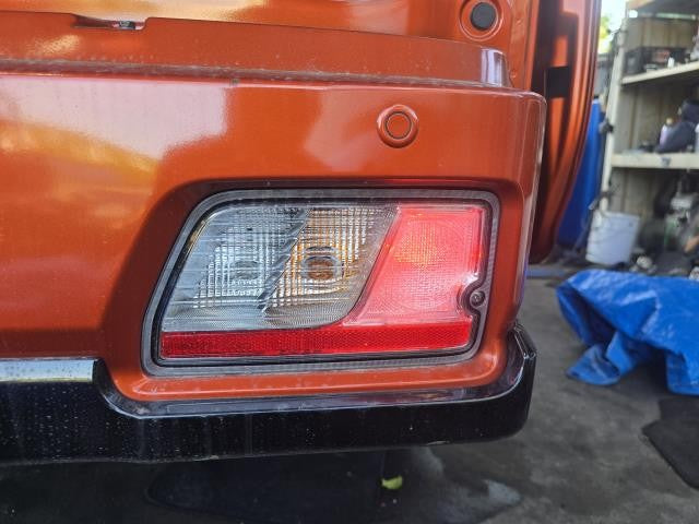 【中古】ハイゼットアトレ 3BD-S700V 右テールランプ 81551-B5120