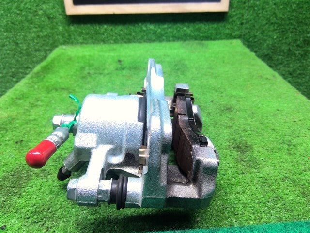 【中古】ハイゼットアトレ 3BD-S700V 右フロントキャリパー 47730-B5050