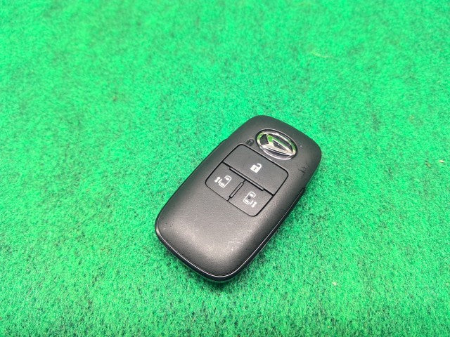 【中古】No1 ハイゼットアトレ 3BD-S700V キーレスリモコン