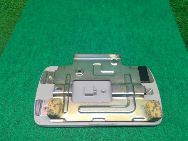 【中古】ハイゼットアトレ 3BD-S700V ルームランプ 81240-B5050-B0