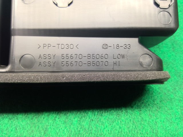 【中古】ハイゼットアトレ 3BD-S700V エアコン吹き出し口 センター