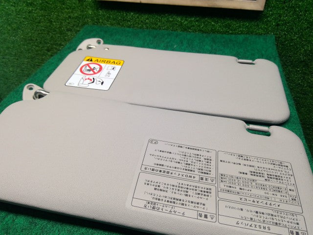 【中古】ハイゼットアトレ 3BD-S700V サンバイザー 74310-B5280-B0