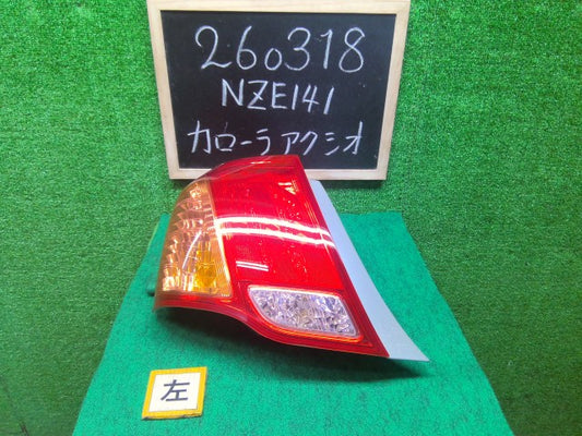 カローラアクシオ 左テールランプ DBA-NZE141 81560-12A20