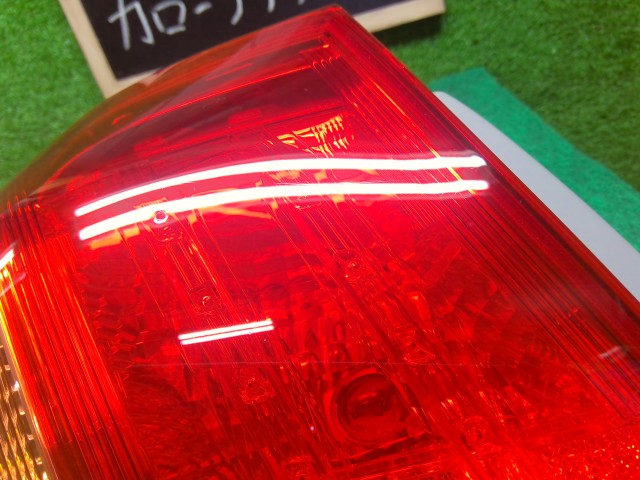 カローラアクシオ 左テールランプ DBA-NZE141 81560-12A20