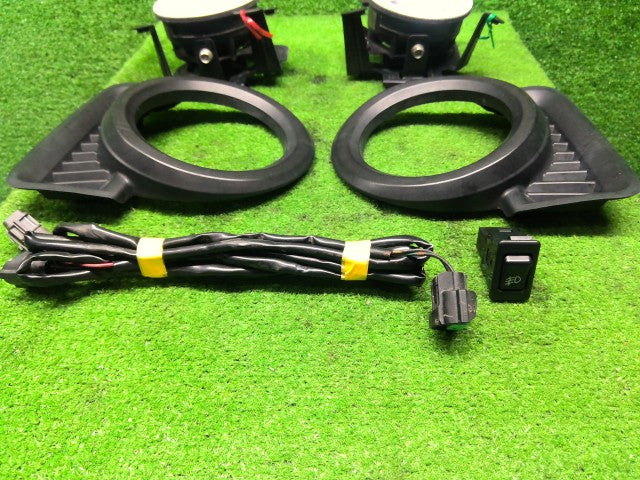 【中古】サンバー EBD-TV2 フォグランプ左右セット