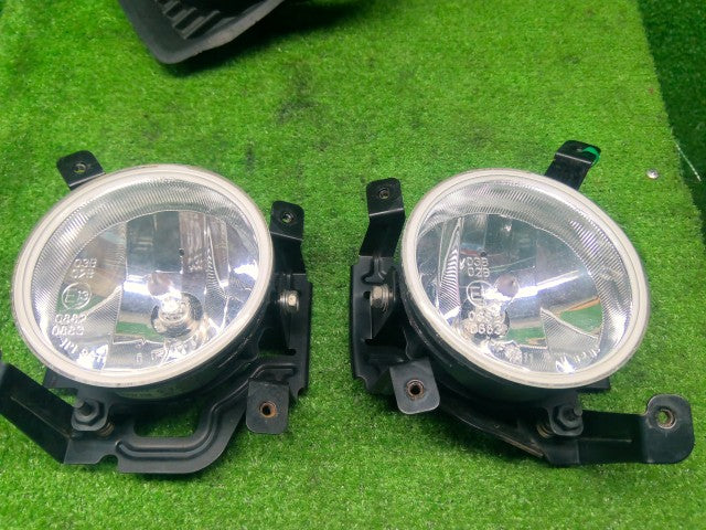 【中古】サンバー EBD-TV2 フォグランプ左右セット