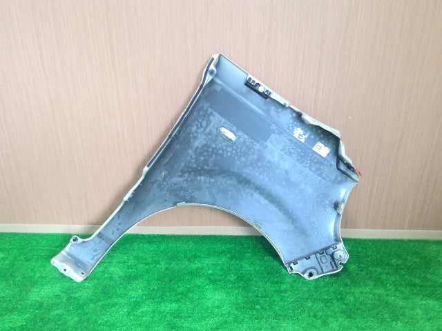 【中古】ムーヴキャンバス 5BA-LA800S 左フロントフェンダー 53812-B2A60