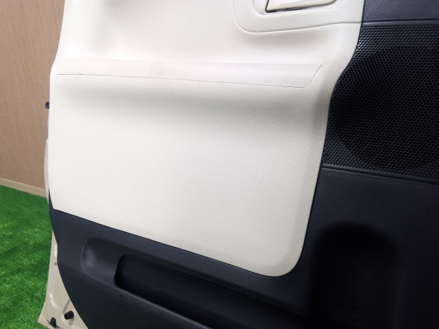 【中古】ムーヴキャンバス 5BA-LA800S 左フロントドア 助手席ドア