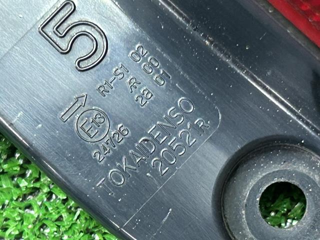 【中古】ムーヴキャンバス 5BA-LA800S 右テールランプ 右ブレーキランプ