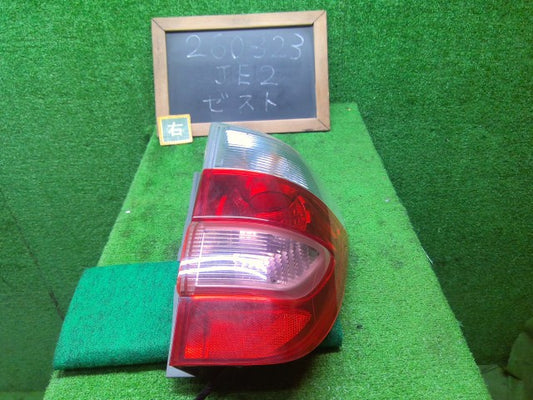 【中古】ゼスト CBA-JE2 右テールランプ 33501-SYA-003