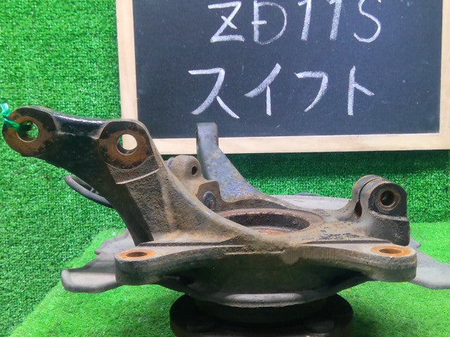 スイフト 右ＦナックルハブＡＳＳＹ DBA-ZD11S 45111-63J50