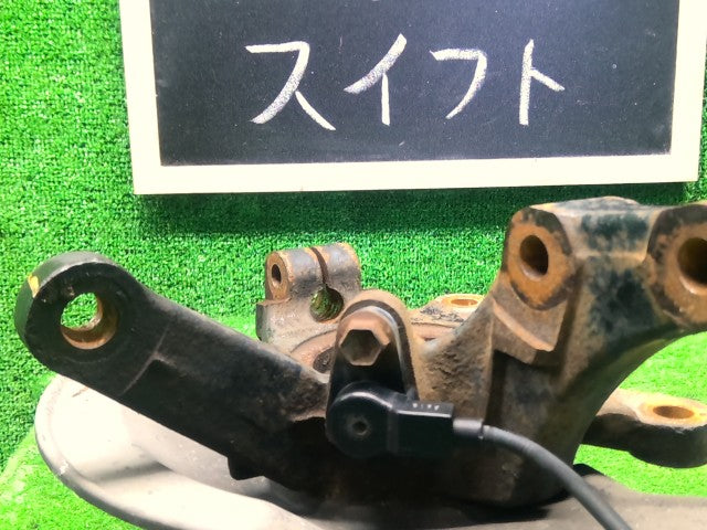 スイフト 右ＦナックルハブＡＳＳＹ DBA-ZD11S 45111-63J50