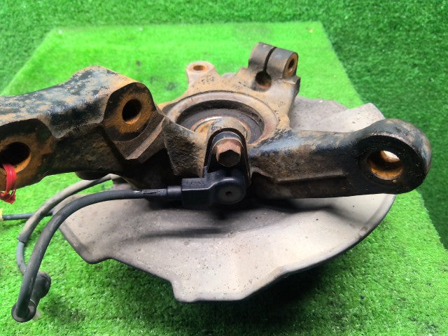 スイフト 左ＦナックルハブＡＳＳＹ DBA-ZD11S 45151-63J50