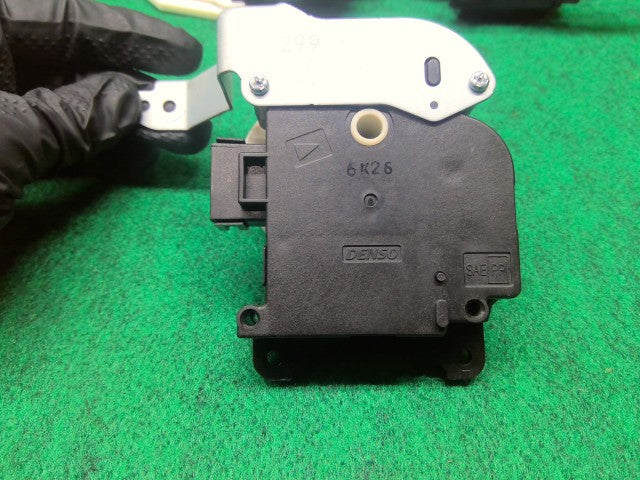 スイフト その他 Ａ／Ｃヒーター系 DBA-ZD11S