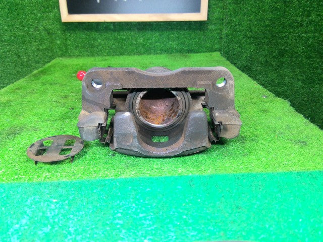 【中古】アルト DBA-HA25S 左フロントキャリパー 55102-64LA0-999