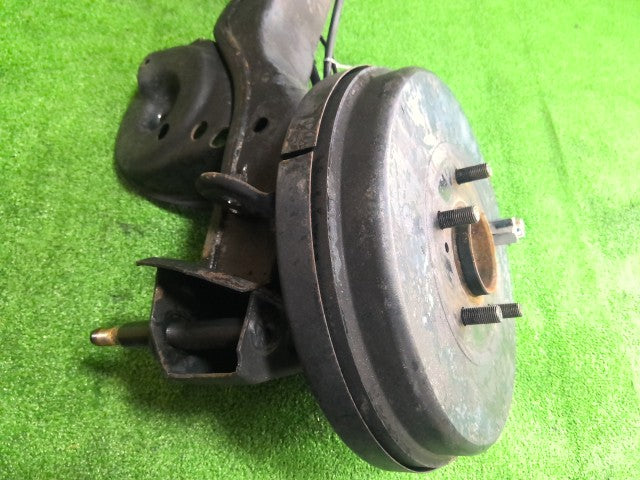 【中古】セレナ GF-PNC24 左リアナックルハブ アーム