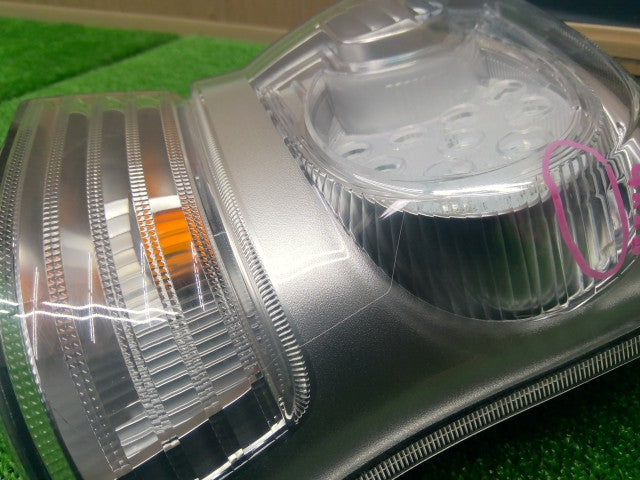 【中古】タント DBA-L375S 右テールランプ 右ブレーキランプ