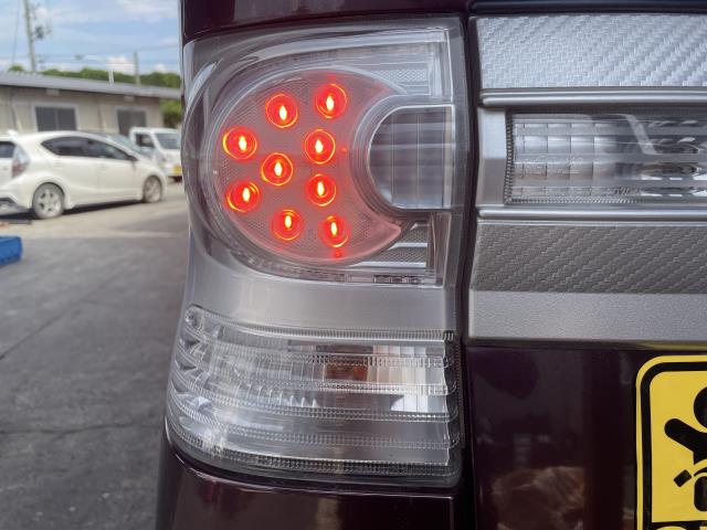 【中古】タント DBA-L375S 左テールランプ 左ブレーキランプ