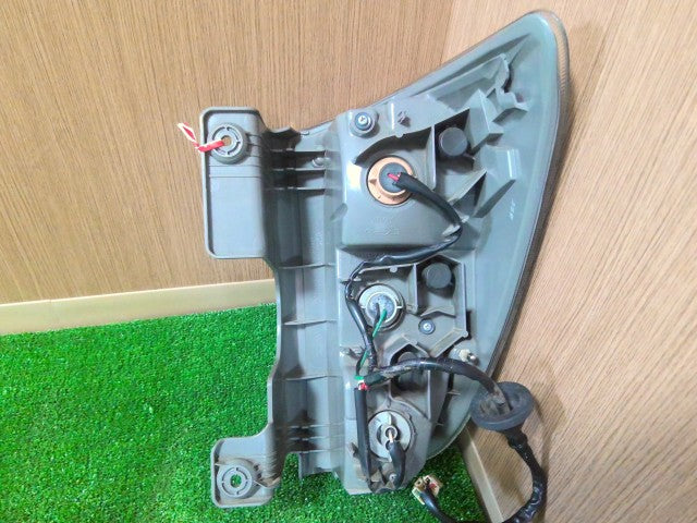 【中古】ラッシュ ABA-J210E 左テールランプ 81560-B4060