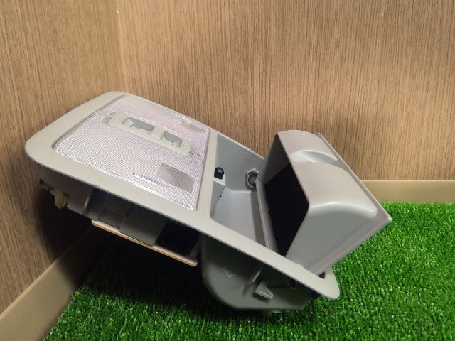 【中古】ラッシュ ABA-J210E ルームランプ 81260-B4010-B0