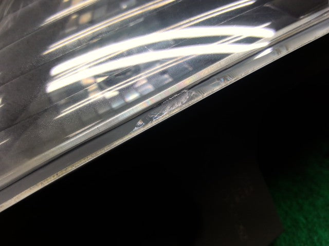 【中古】アクア DAA-NHP10 左テールランプ 81560-52693