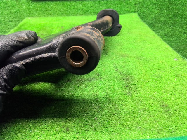 ミニキャブ 右Ｆロアアーム GD-U62T MR554690