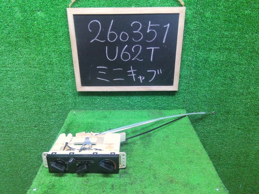 ミニキャブ Ａ／Ｃスイッチパネル GD-U62T MR564346