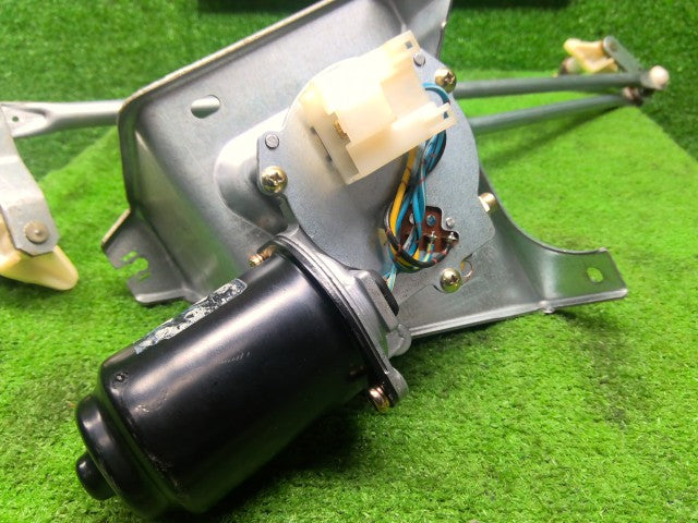 ミニキャブ Ｆワイパーモーター GD-U62T MR339551