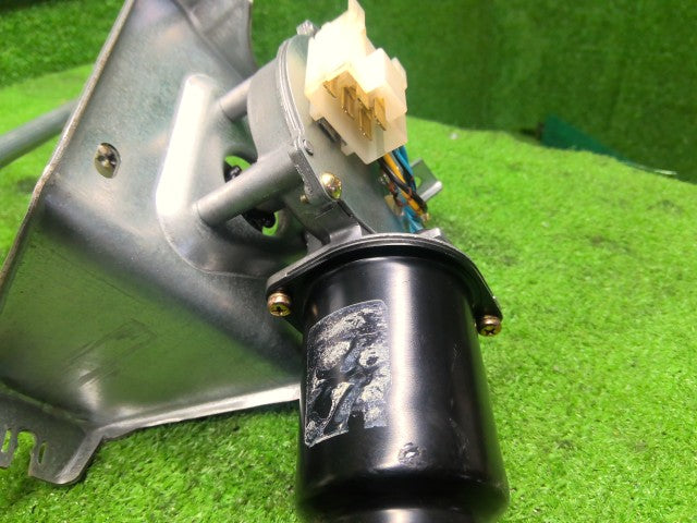 ミニキャブ Ｆワイパーモーター GD-U62T MR339551