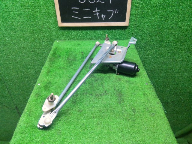 ミニキャブ Ｆワイパーモーター GD-U62T MR339551