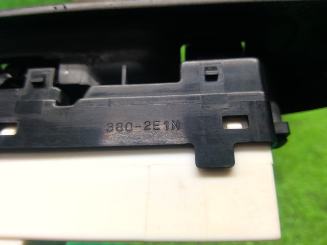 【中古】サンバー GD-TV2 パワーウインドウスイッチ 83071TC000