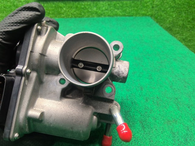 【中古】デイズルークス DBA-B21A スロットルボディ 16118-6A00G