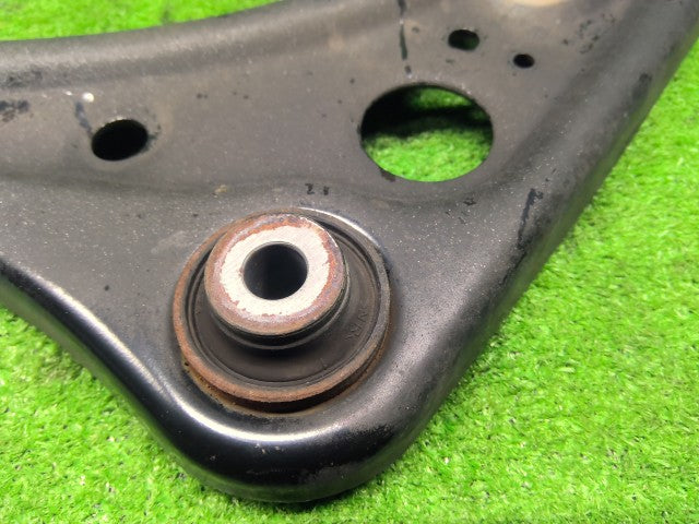 【中古】デイズルークス DBA-B21A 左フロントロアアーム 54505-6A00J