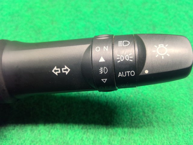 【中古】デイズルークス DBA-B21A ディマースイッチ 25550-6A00C