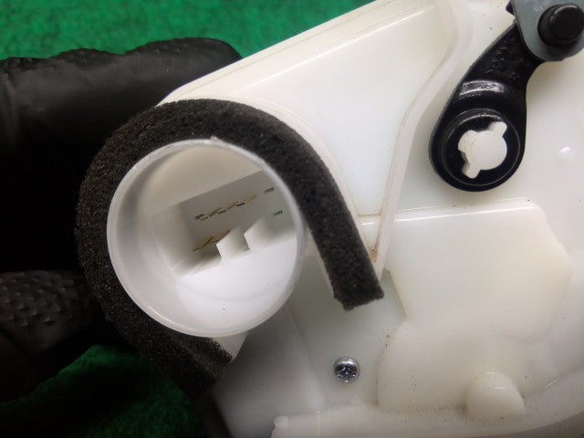 【中古】デイズルークス DBA-B21A 右フロントドアロックソレノイド 80500-6A00E