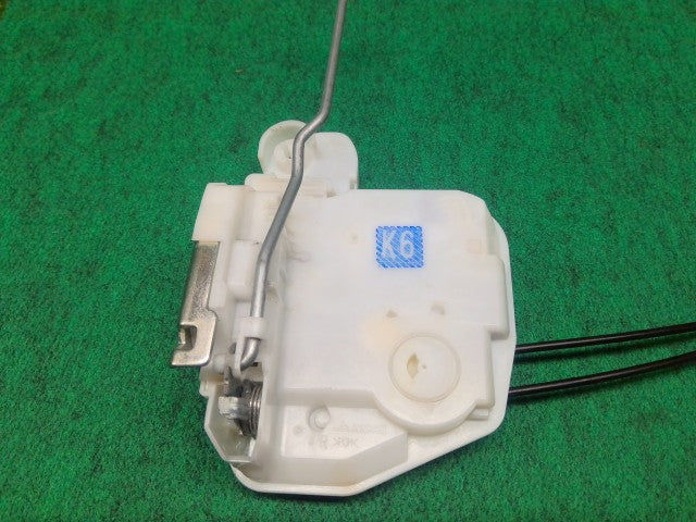 【中古】デイズルークス DBA-B21A 右フロントドアロックソレノイド 80500-6A00E