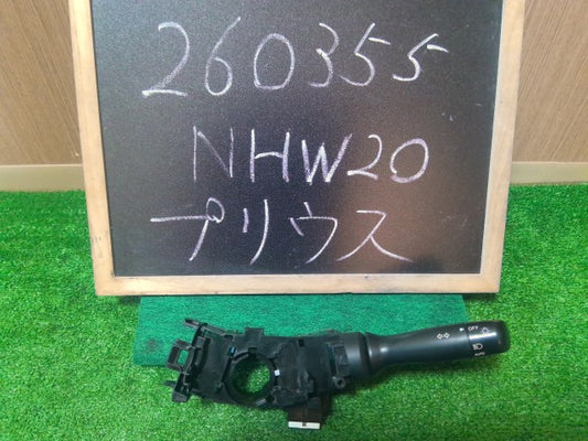 【中古】プリウス DAA-NHW20 ライトスイッチ ウインカー