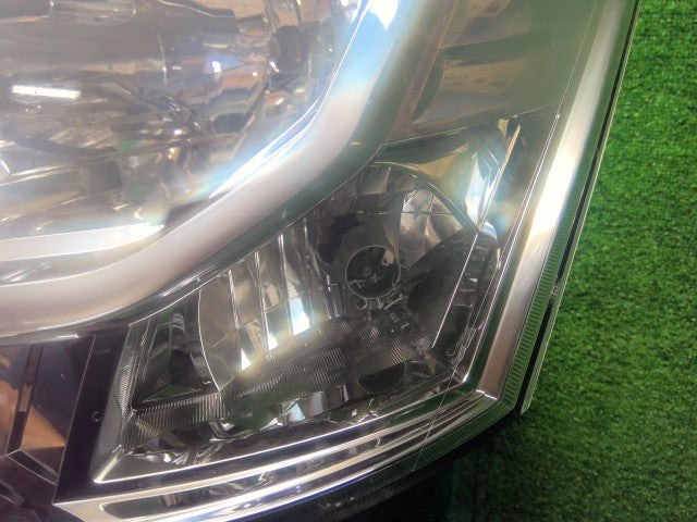 【中古】デリカＤ5 LDA-CV1W 左ヘッドランプＡＳＳＹ 8301C535
