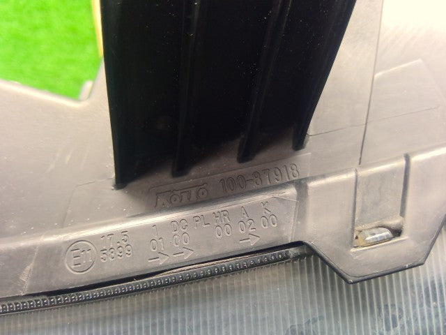 【中古】デリカＤ5 LDA-CV1W 左ヘッドランプＡＳＳＹ 8301C535