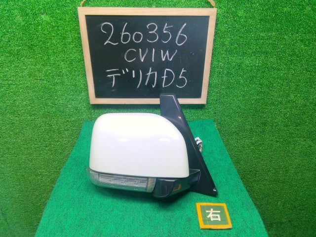 【中古】デリカＤ5 LDA-CV1W 右サイドミラー 7632C778
