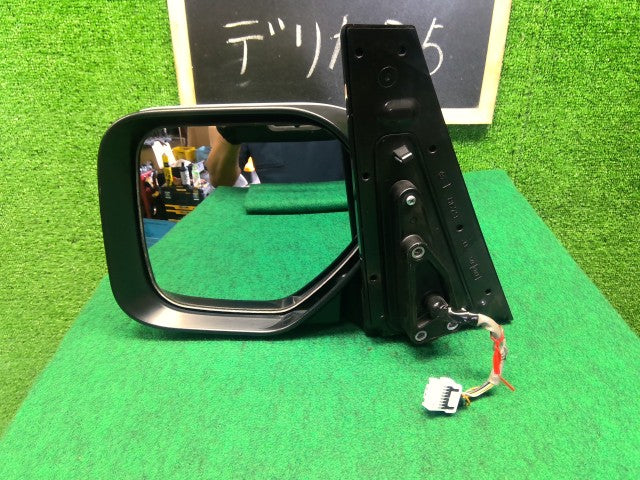 【中古】デリカＤ5 LDA-CV1W 左サイドミラー 7632C777