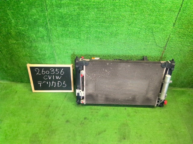 【中古】デリカＤ5 LDA-CV1W ラジエータ 1350A294