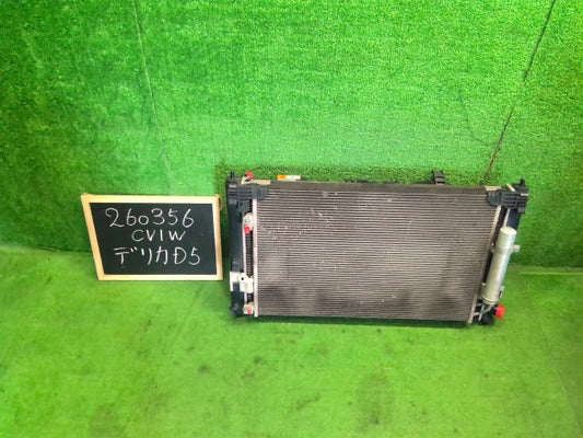 【中古】デリカＤ5 LDA-CV1W ラジエータ 1350A294