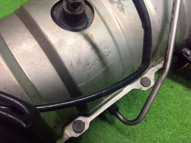 【中古】デリカＤ5 LDA-CV1W 触媒 キャタライザー