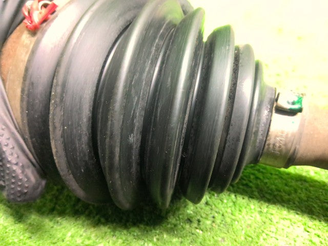 【中古】デリカＤ5 LDA-CV1W 左フロントドライブシャフト 3815A491