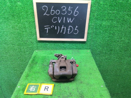 【中古】デリカＤ5 LDA-CV1W 右リアキャリパー 4605B650