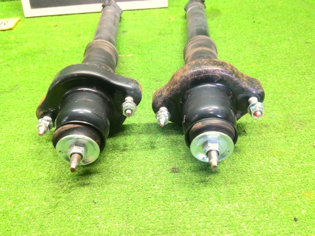 【中古】デリカＤ5 LDA-CV1W リアショック・アブソーバーセット 4162A301