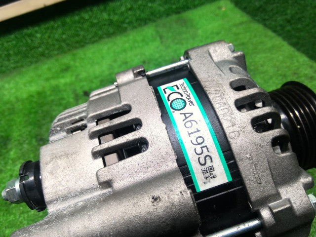 【中古】デリカＤ5 LDA-CV1W オルタネーター 1800A432