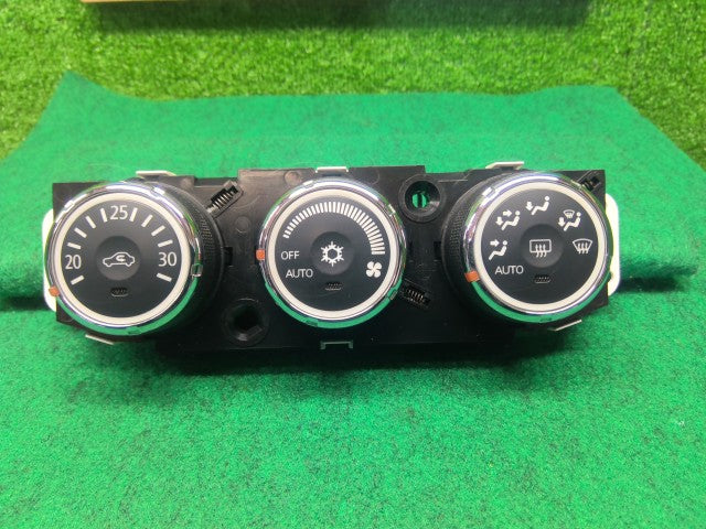 【中古】デリカＤ5 LDA-CV1W ＡＣ エアコン